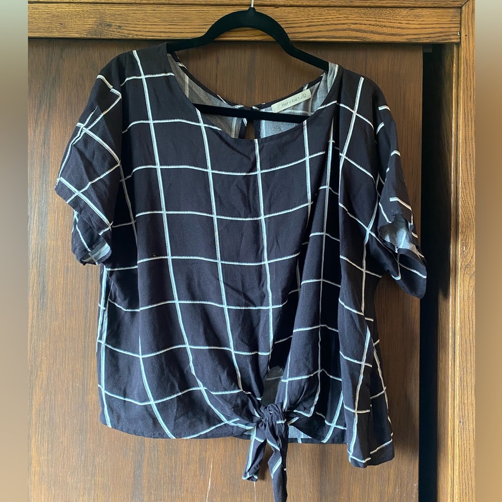 Herinbe Tu Cropped‎ Tie Blouse